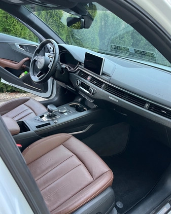 Audi A4 cena 99500 przebieg: 102500, rok produkcji 2016 z Biłgoraj małe 172